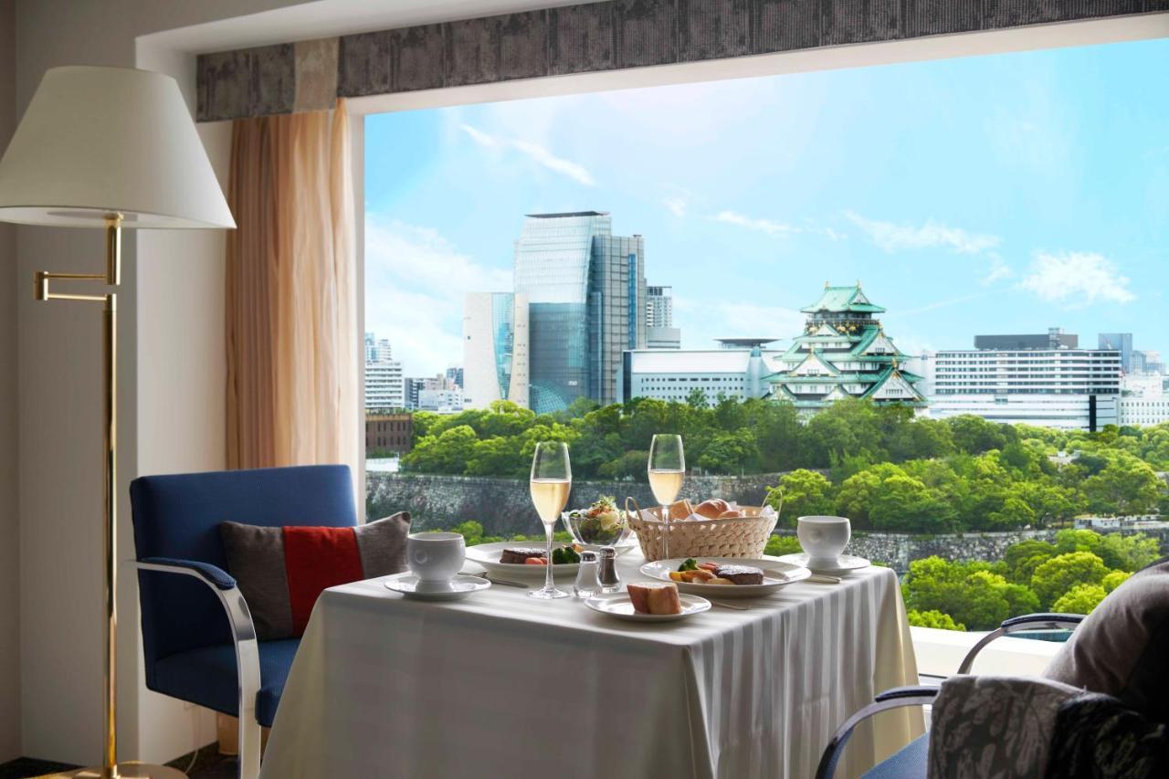 Hotel New Otani Osaka Luaran gambar A view of the Tokyo skyline from a suite at the hotel