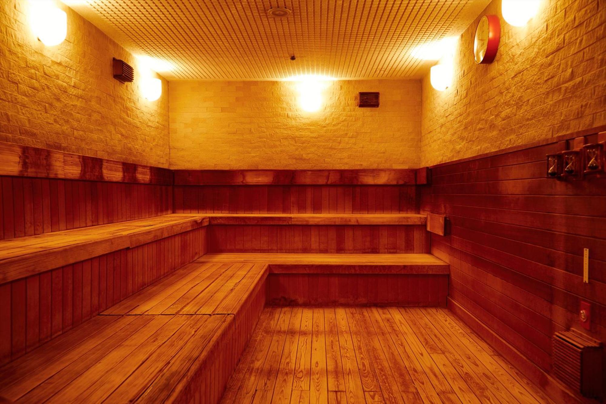 Hotel New Otani Osaka Luaran gambar A Finnish sauna