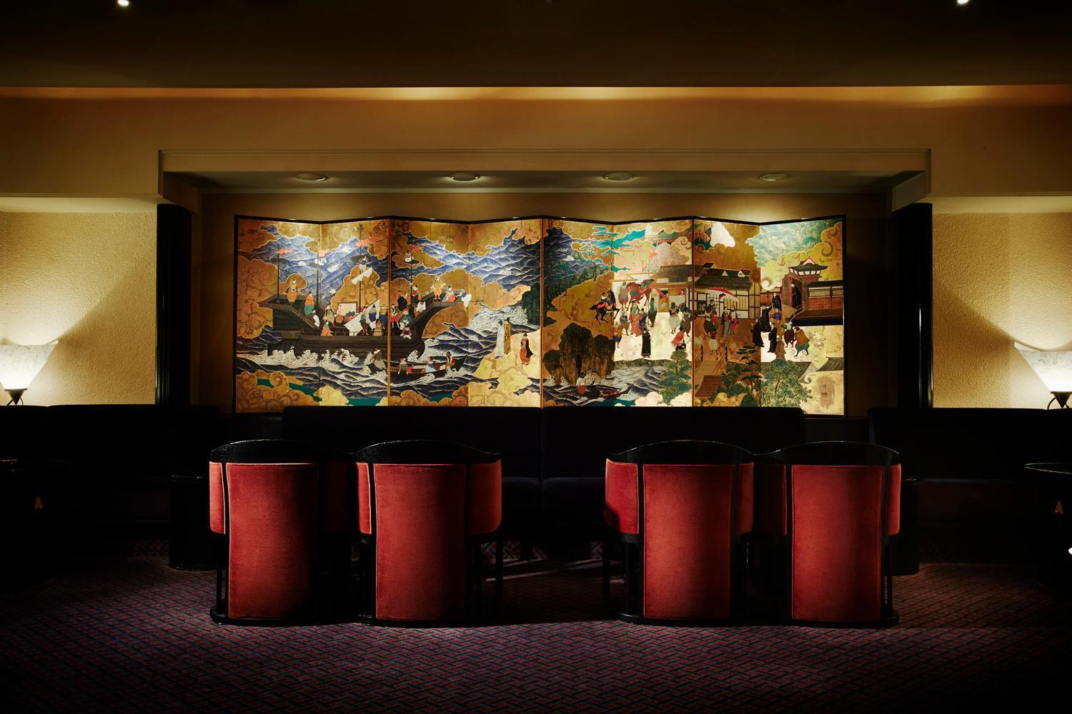 Hotel New Otani Osaka Luaran gambar The bar at the Ritz